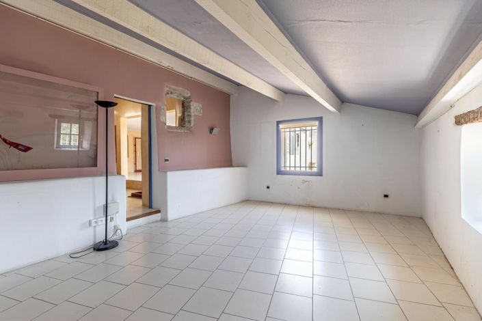 Image No.7-House for sale