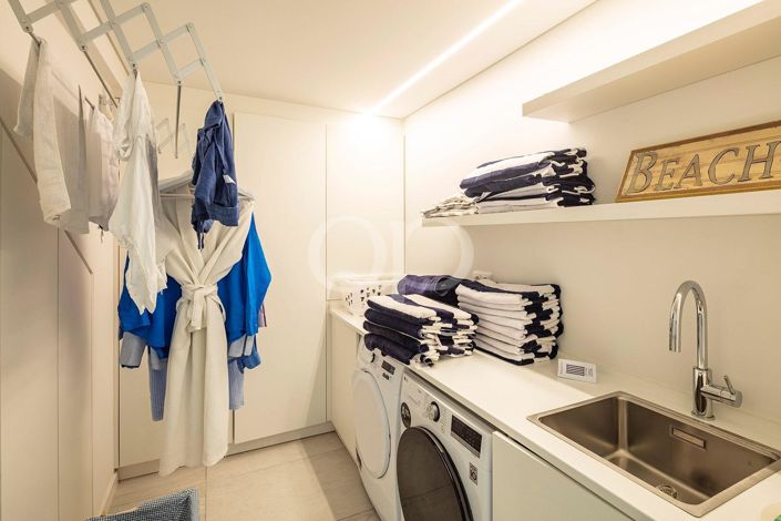 Image No.32-5 Bed House for sale