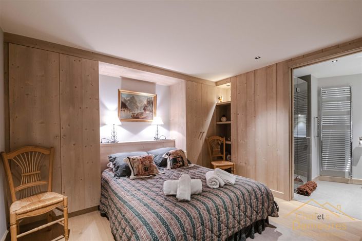 Image No.11-6 Bed House for sale