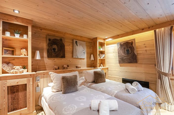 Image No.4-6 Bed House for sale