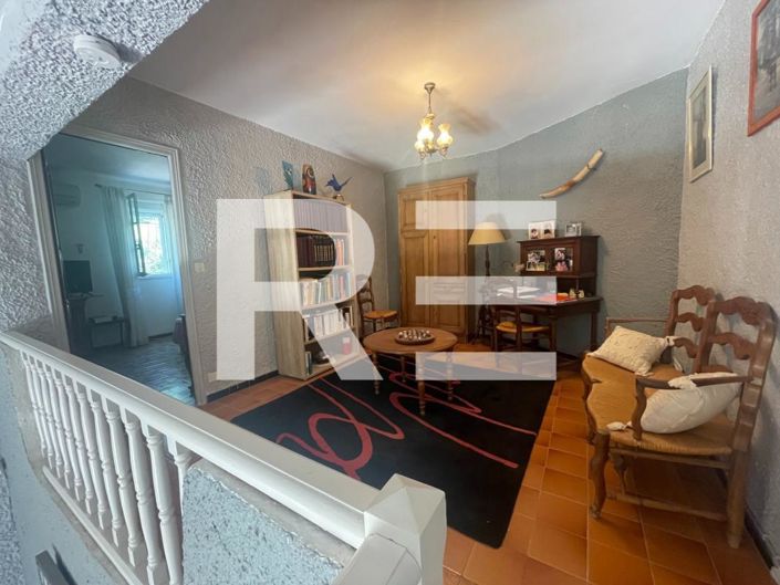 Image No.9-3 Bed House for sale