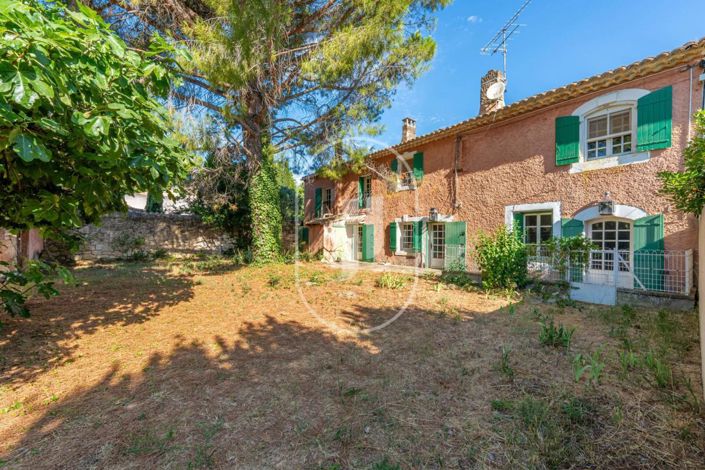 Image No.1-5 Bed House for sale