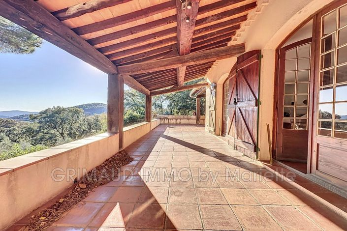 Image No.2-6 Bed House for sale