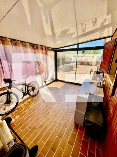 Image No.12-3 Bed House for sale