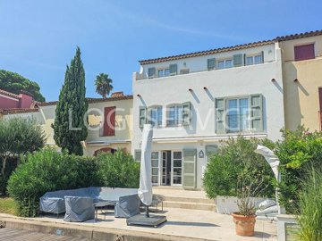 6 Bed House for sale