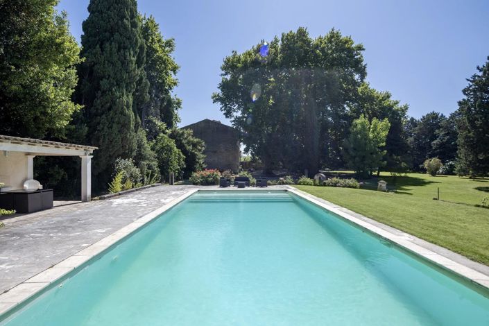 Image No.6-10 Bed House for sale