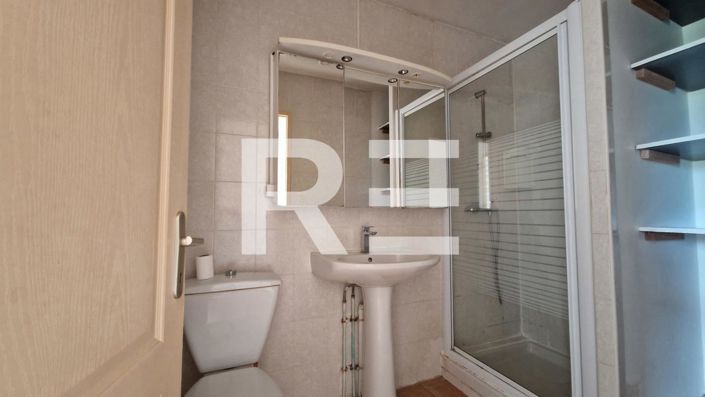 Image No.10-2 Bed House for sale