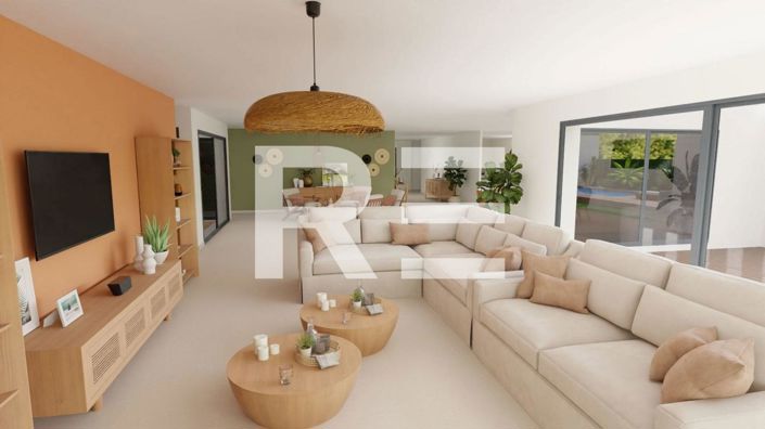 Image No.2-4 Bed House for sale