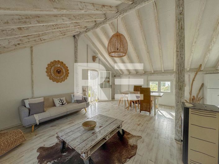 Image No.18-6 Bed House for sale