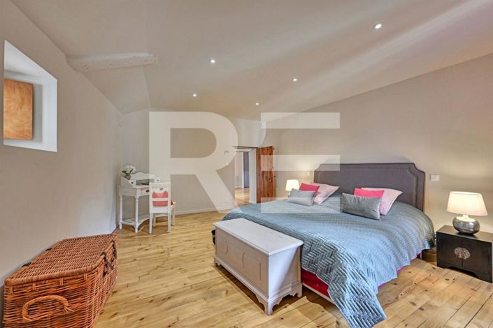 Image No.11-4 Bed House for sale