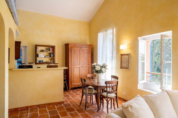 Image No.23-4 Bed House for sale