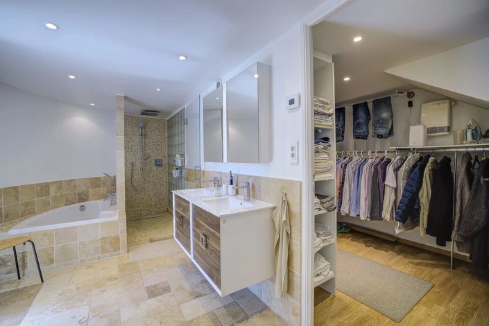 Image No.34-4 Bed House for sale