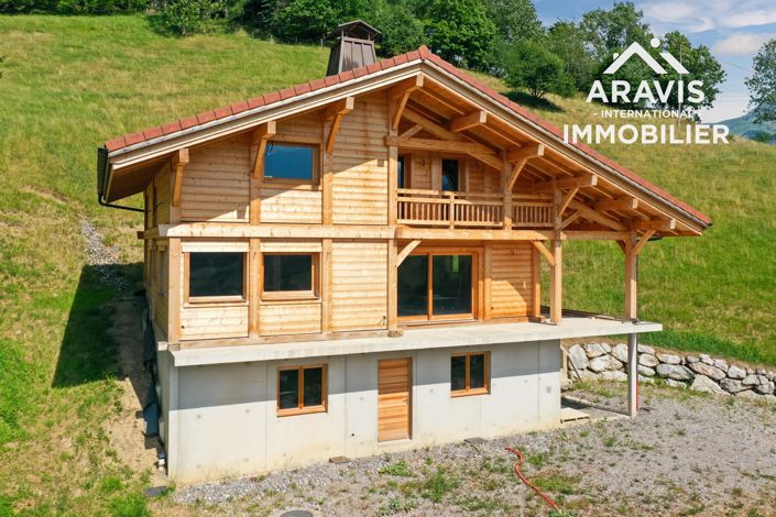 Image No.1-4 Bed House for sale