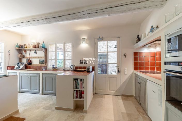 Image No.6-6 Bed House for sale