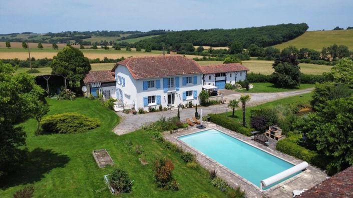 Image No.1-4 Bed House for sale