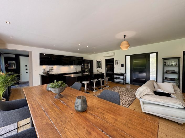 Image No.10-4 Bed House for sale