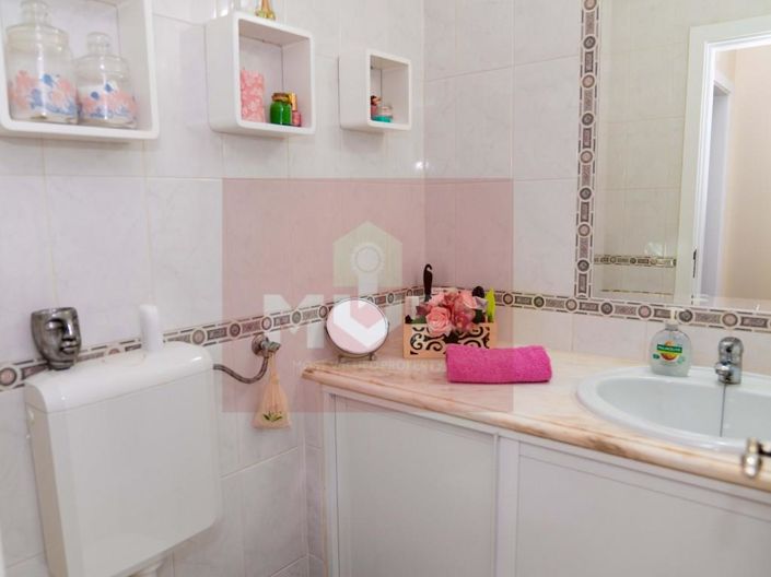 Image No.12-3 Bed House for sale