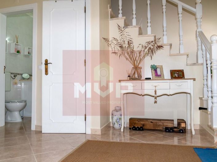 Image No.6-3 Bed House for sale