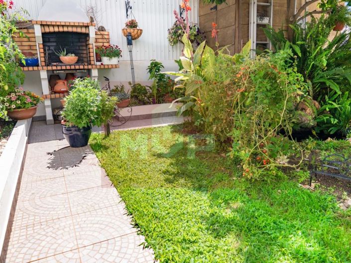 Image No.9-3 Bed House for sale