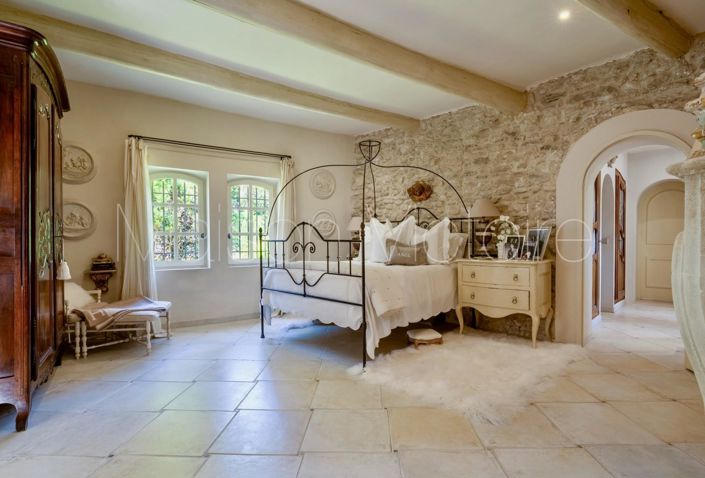 Image No.17-3 Bed House for sale