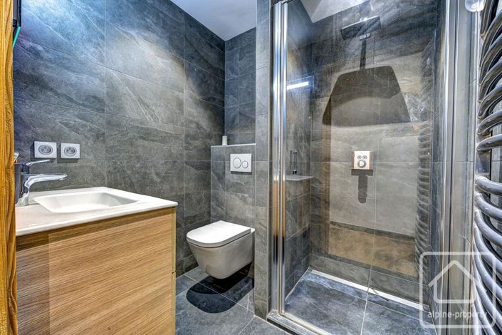 Image No.22-3 Bed Apartment for sale