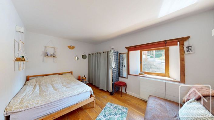 Image No.49-8 Bed Property for sale