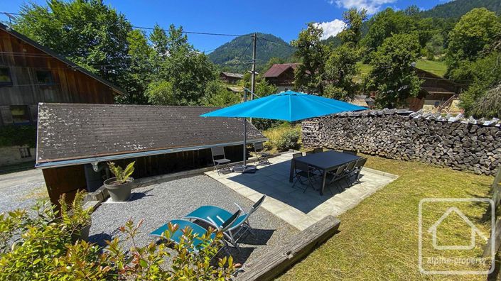 Image No.68-8 Bed Property for sale