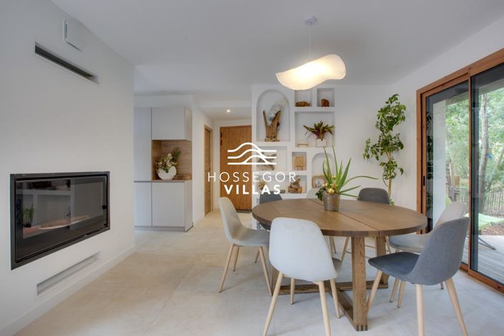 Image No.11-4 Bed House for sale