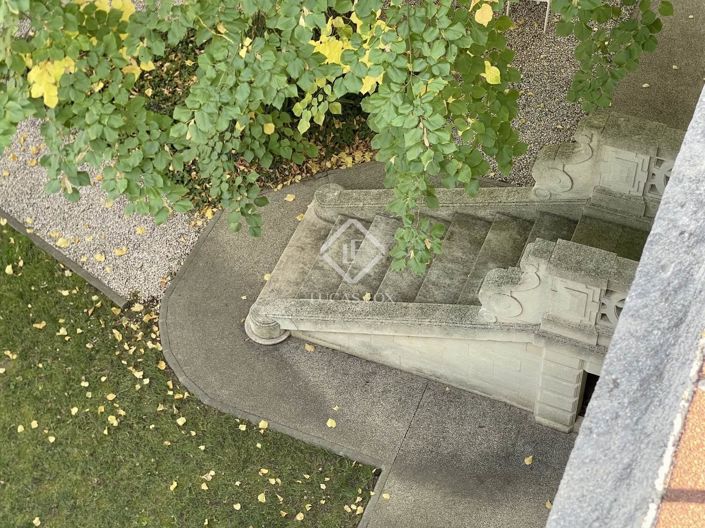 Image No.20-8 Bed House for sale