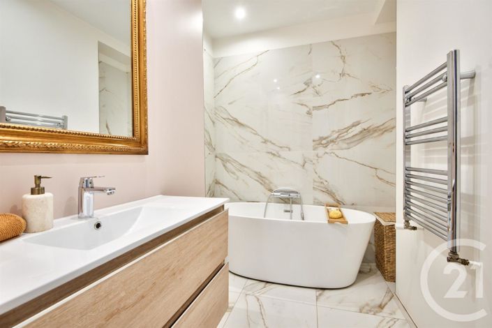 Image No.15-3 Bed Apartment for sale