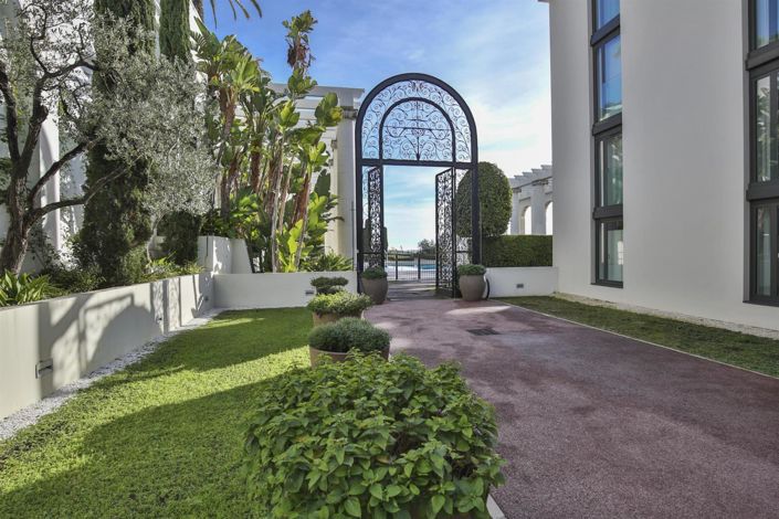 Image No.24-2 Bed Apartment for sale