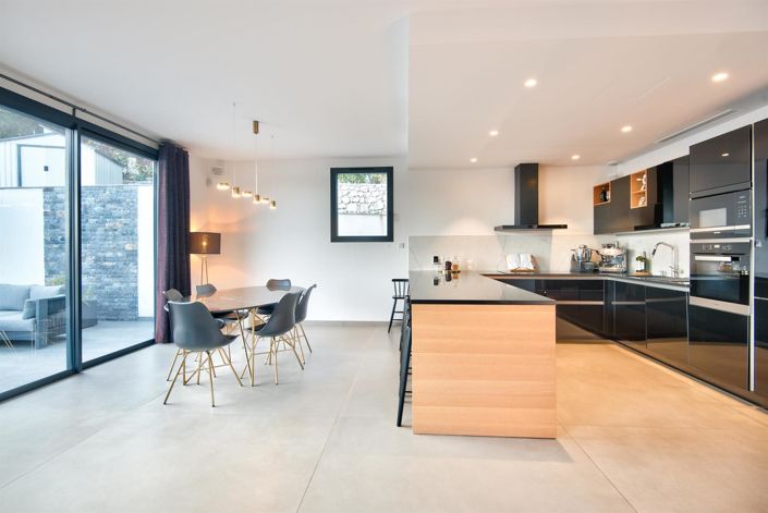 Image No.11-4 Bed House for sale