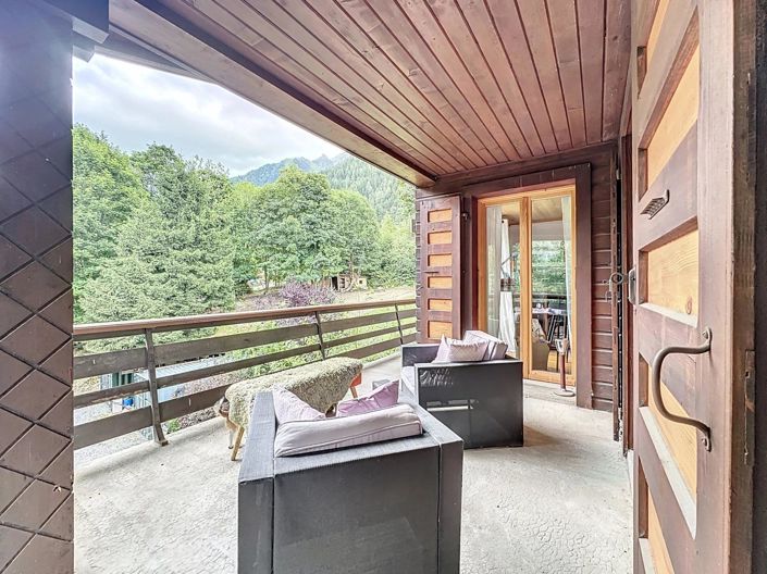 Image No.12-5 Bed House for sale