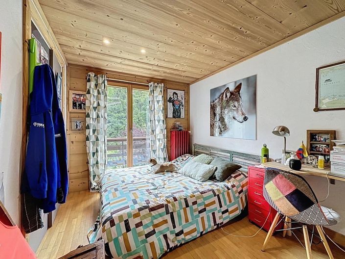 Image No.8-5 Bed House for sale