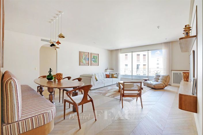 Image No.1-3 Bed Apartment for sale