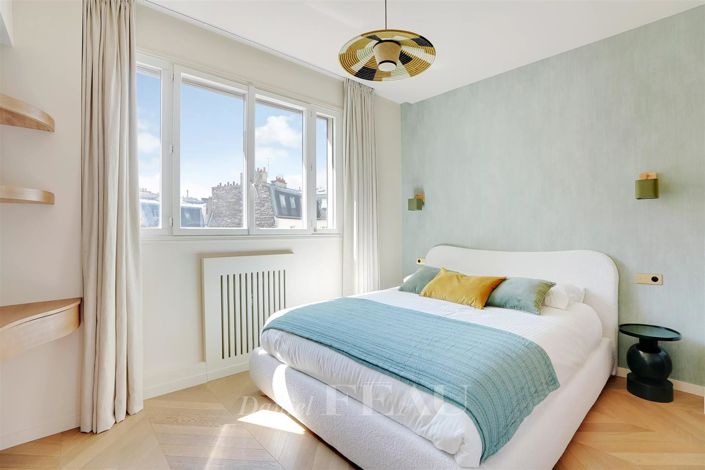 Image No.10-3 Bed Apartment for sale