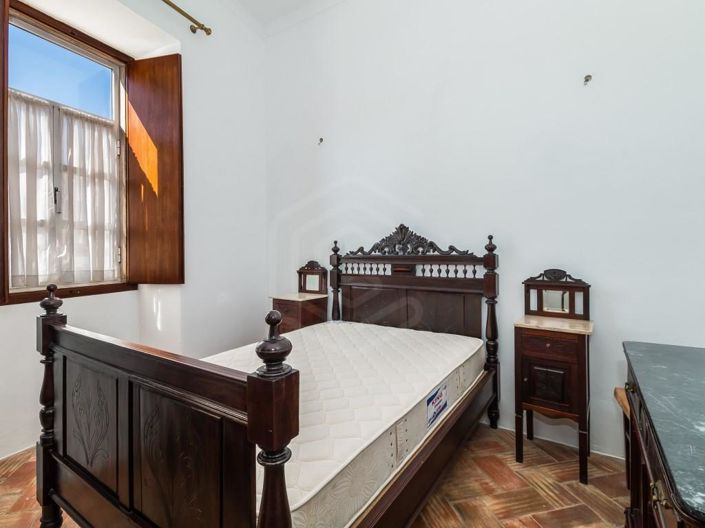 Image No.14-7 Bed House for sale