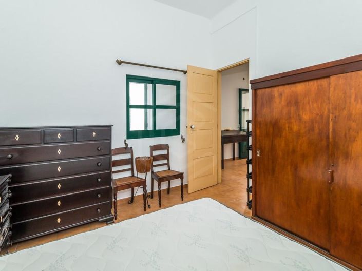 Image No.28-7 Bed House for sale