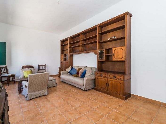 Image No.33-7 Bed House for sale