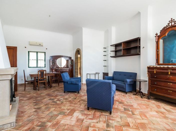 Image No.4-7 Bed House for sale