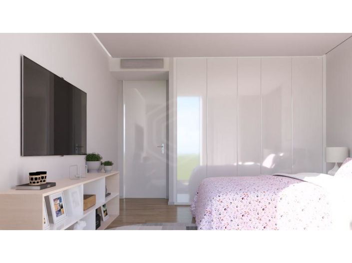 Image No.10-3 Bed Apartment for sale