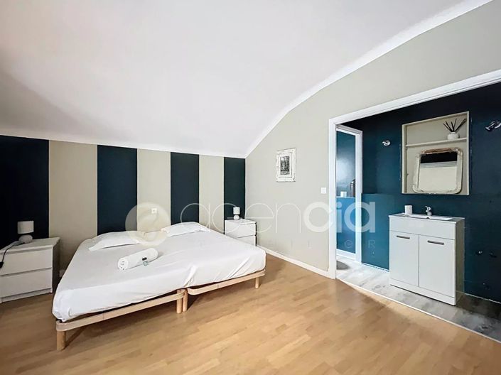 Image No.17-3 Bed Apartment for sale