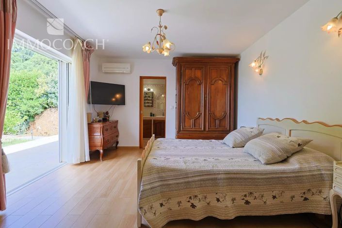 Image No.13-4 Bed House for sale