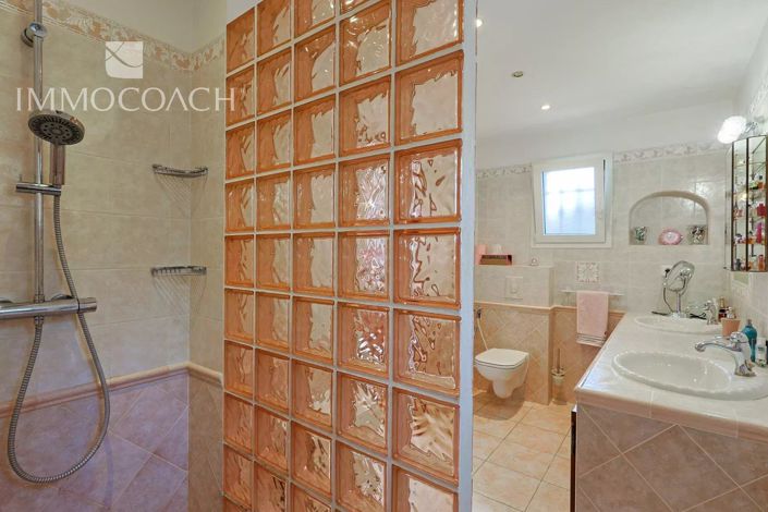 Image No.14-4 Bed House for sale