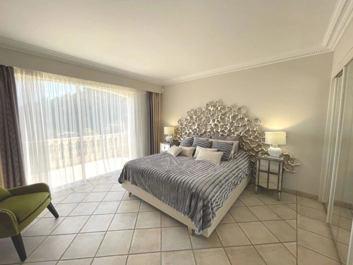 Image No.14-8 Bed House for sale