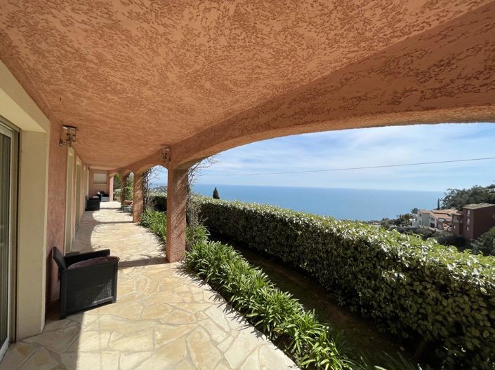 Image No.24-8 Bed House for sale