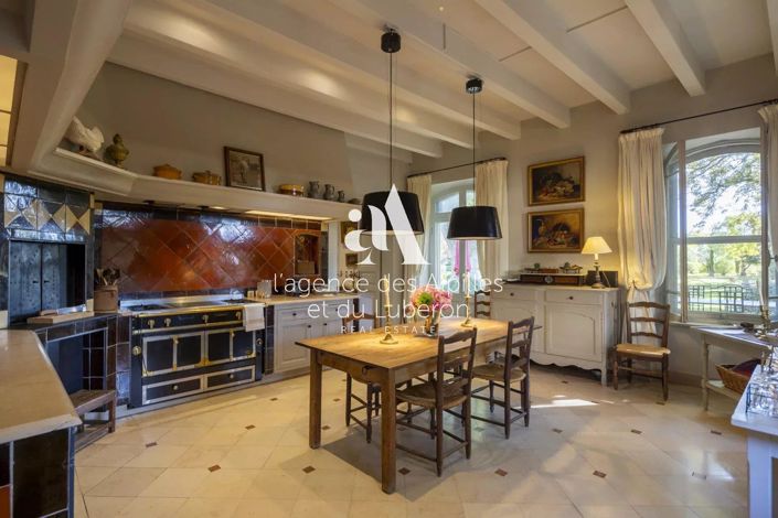 Image No.19-10 Bed House for sale