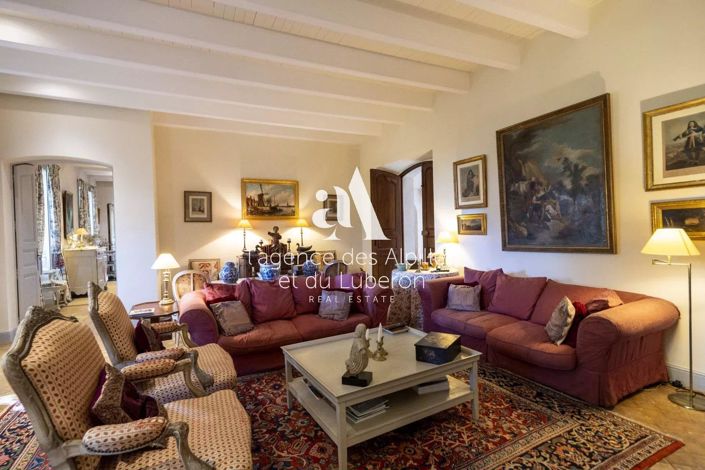 Image No.22-10 Bed House for sale