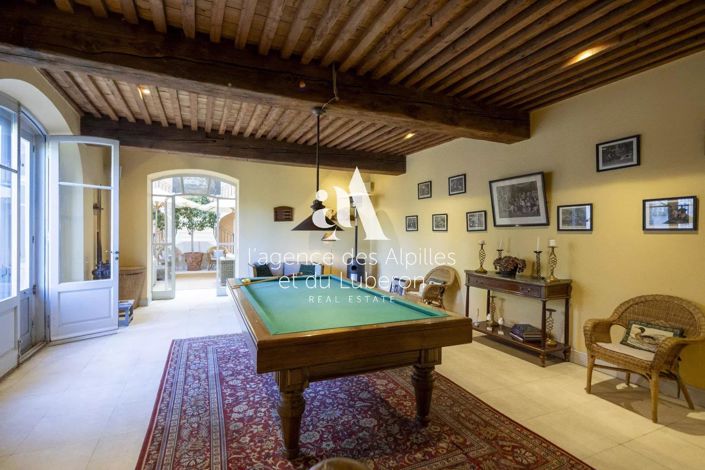 Image No.34-10 Bed House for sale