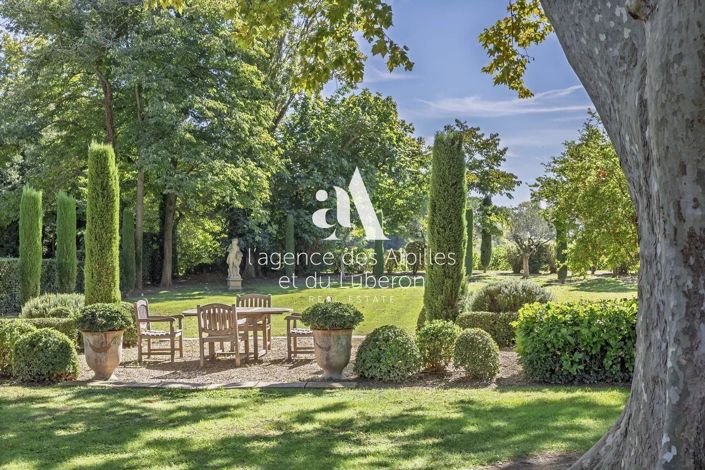 Image No.6-10 Bed House for sale